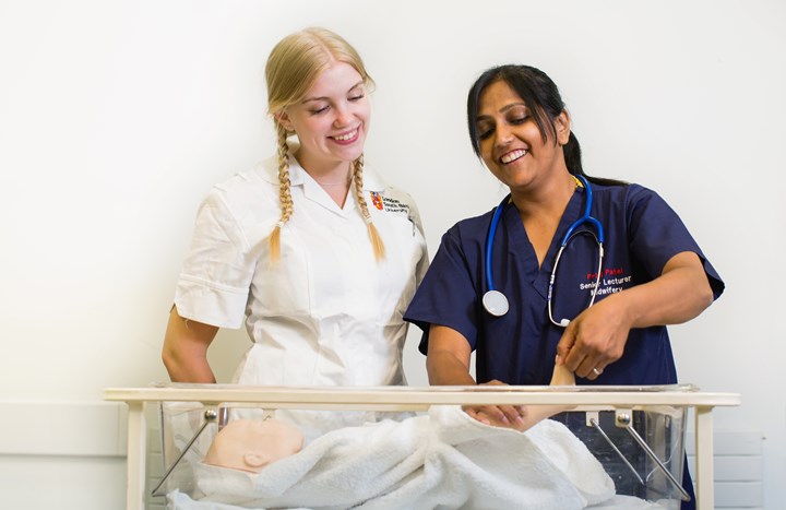 ‘RCM welcomes Government announcement of financial grant for student midwives’